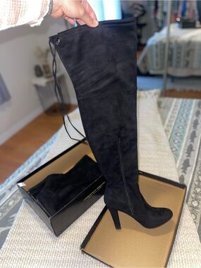 Christian Siriano Black Box with Gold Logo